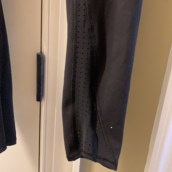 LuluLemon athletica- leggings black size 4 - Picture 7 of 10